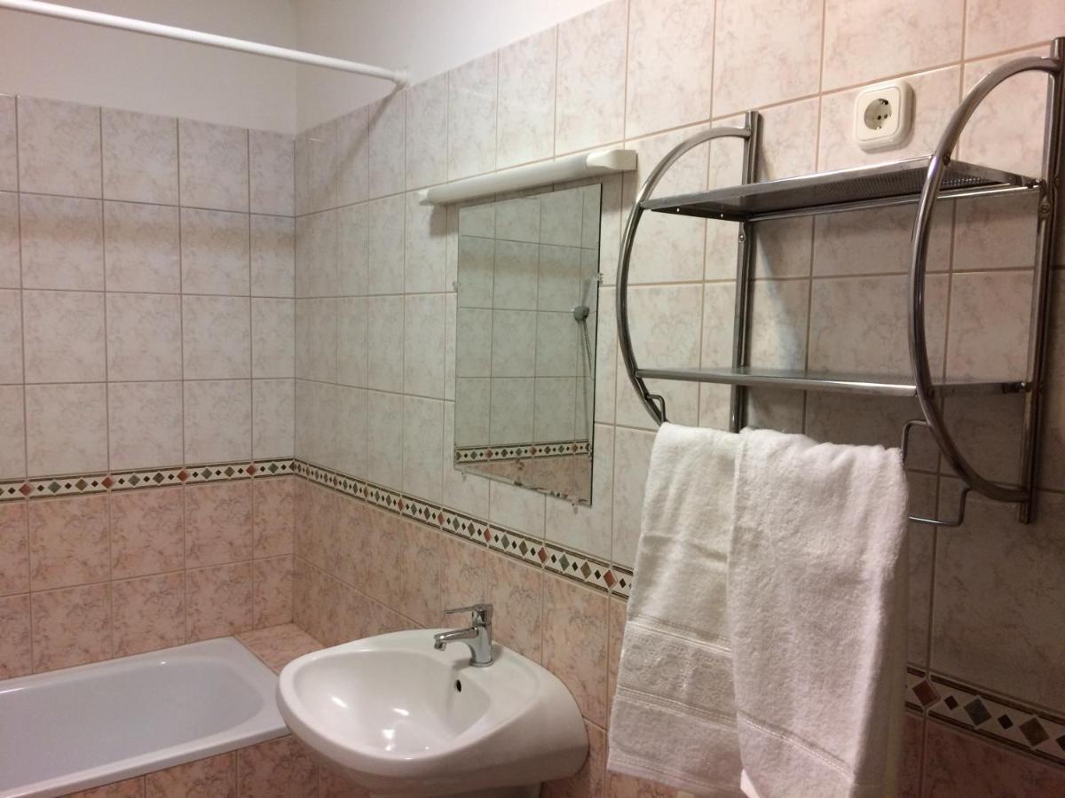 אפרטהוטל Sárvár Loft Apartman מראה חיצוני תמונה